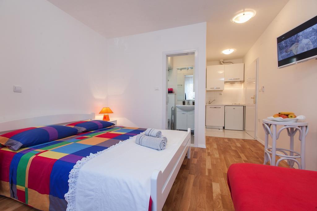 Apartments Filipeti Makarska Eksteriør billede