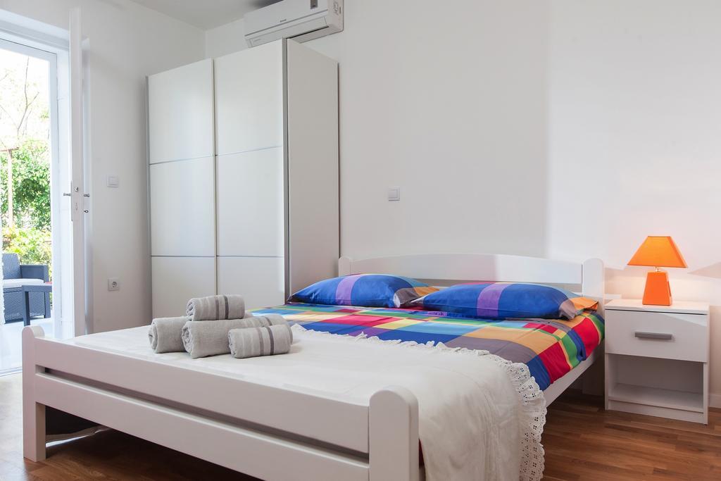 Apartments Filipeti Makarska Eksteriør billede